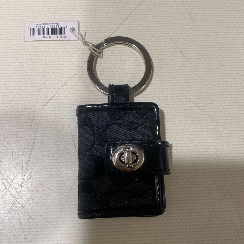 Coach picture key chain